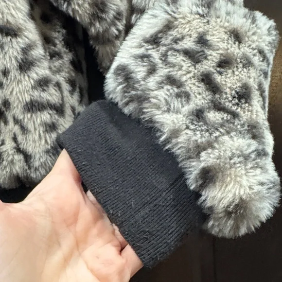 Zara Kids Leopard Print Faux Fur Puffer Jacket - size 9-10 - like new - Picture 5 of 7